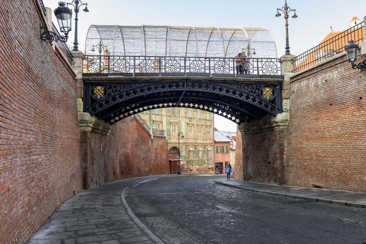 Apartment Queen Bridge Sibiu Exterior foto