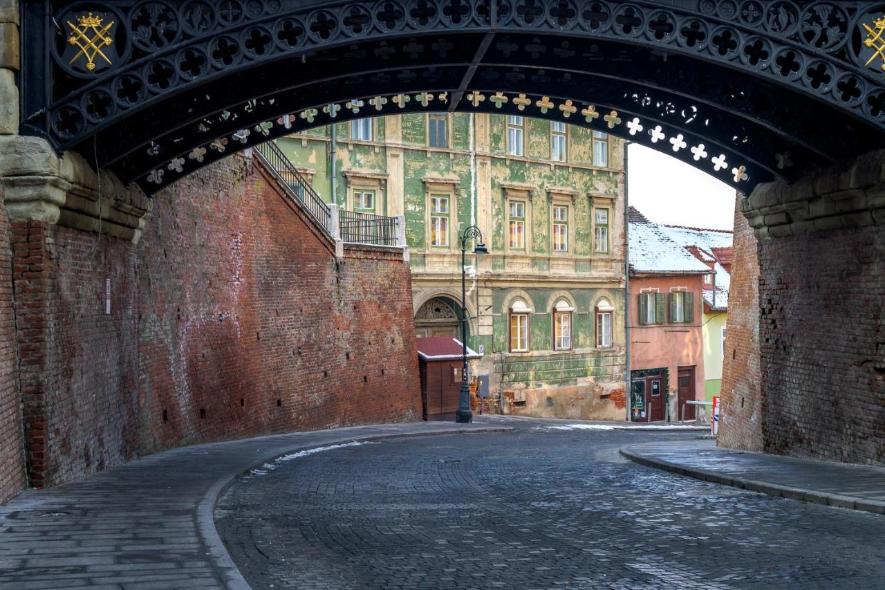 Apartment Queen Bridge Sibiu Exterior foto